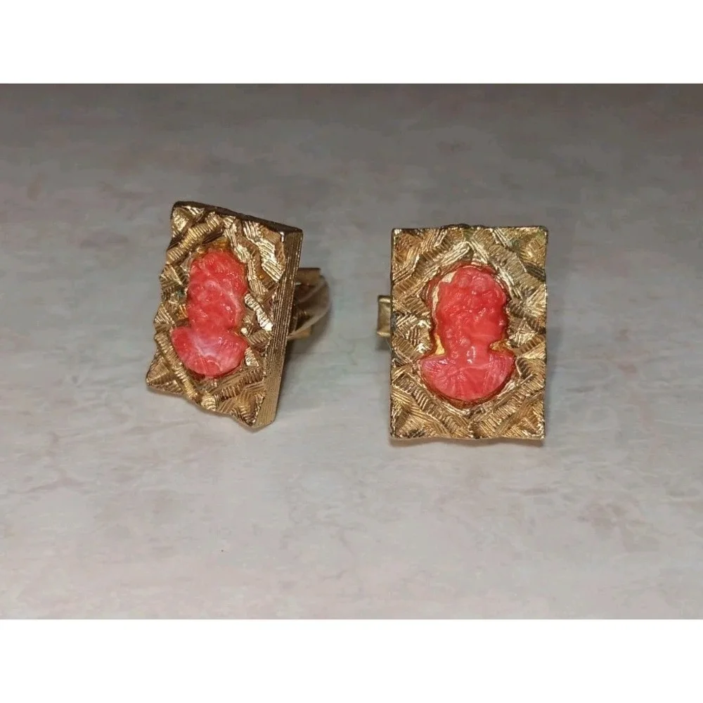 Victorian Cameo Pink And Gold Tone Cufflinks Regency Art Nouveau Style Vtg